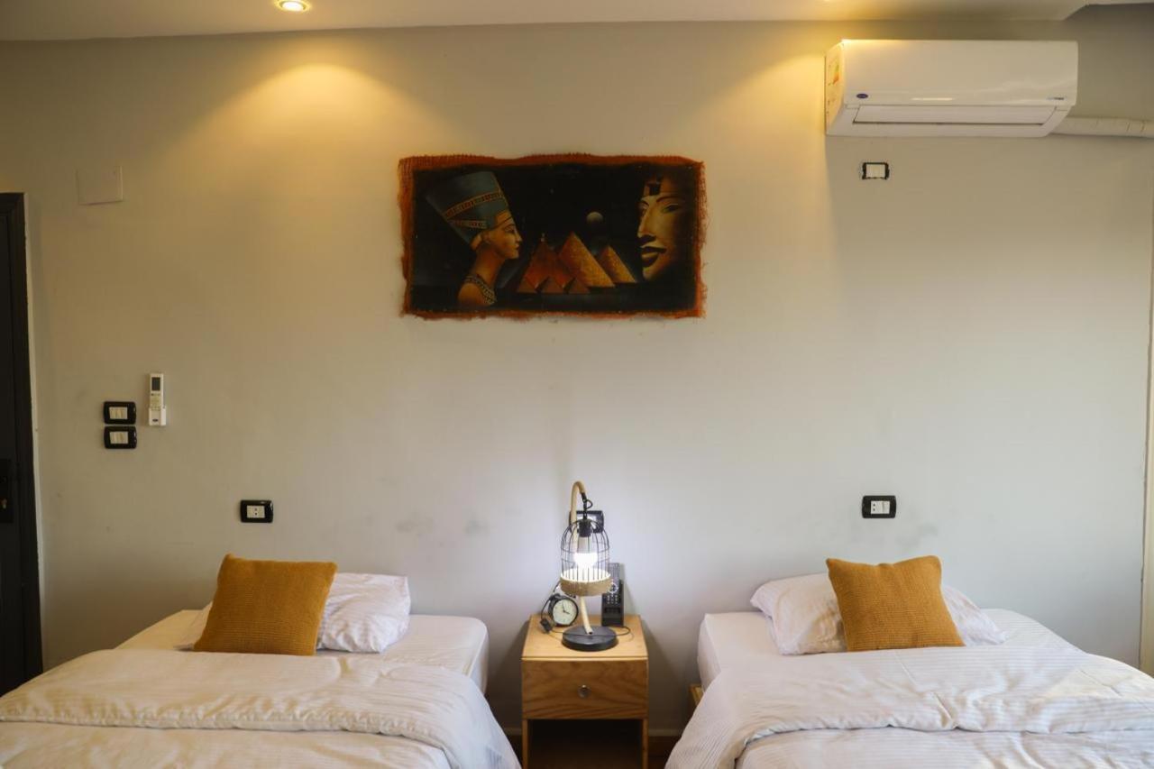 King Tout Hotel Pyramids View Cairo Exterior foto